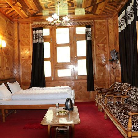Hotel Mount Kailash Sangla Екстер'єр фото