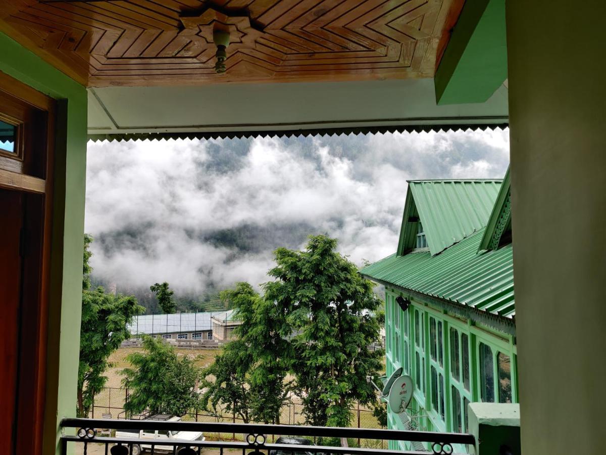 Hotel Mount Kailash Sangla Екстер'єр фото